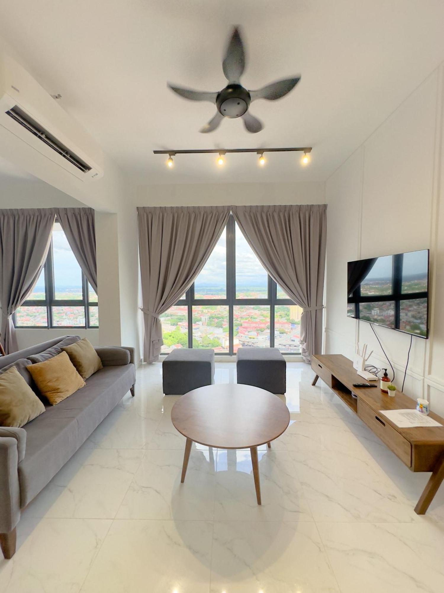 Troika Kota Bharu Penthouse Homestay Exterior photo
