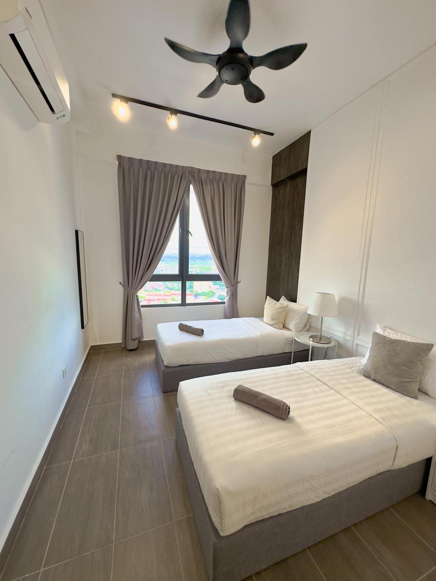 Troika Kota Bharu Penthouse Homestay Exterior photo
